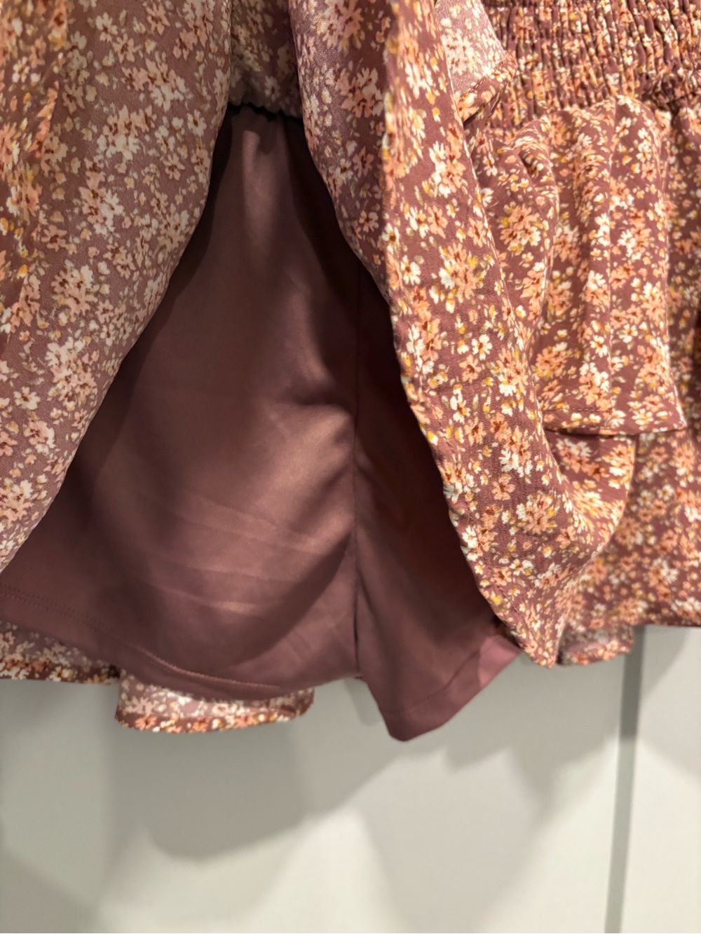 ARULA Rust Floral Ruffle Mini Skirt - Picture 5 of 5